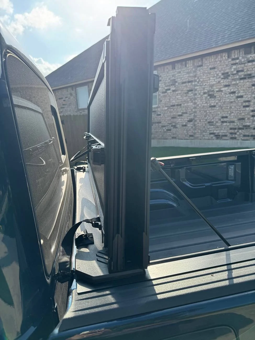 Jeep Gladiator WorkSport AL4 Tonneau Review IMG_0645