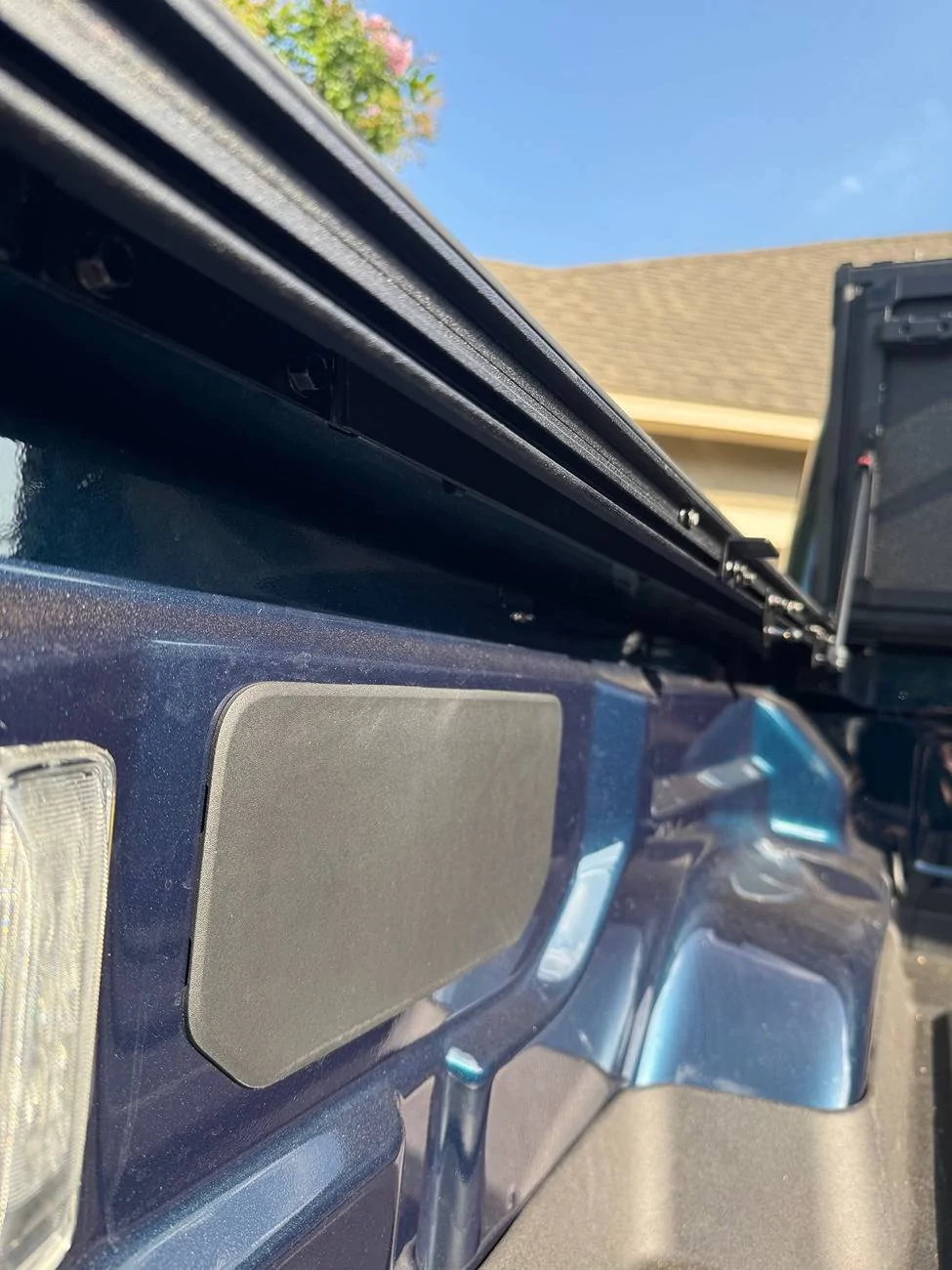 Jeep Gladiator WorkSport AL4 Tonneau Review IMG_0646