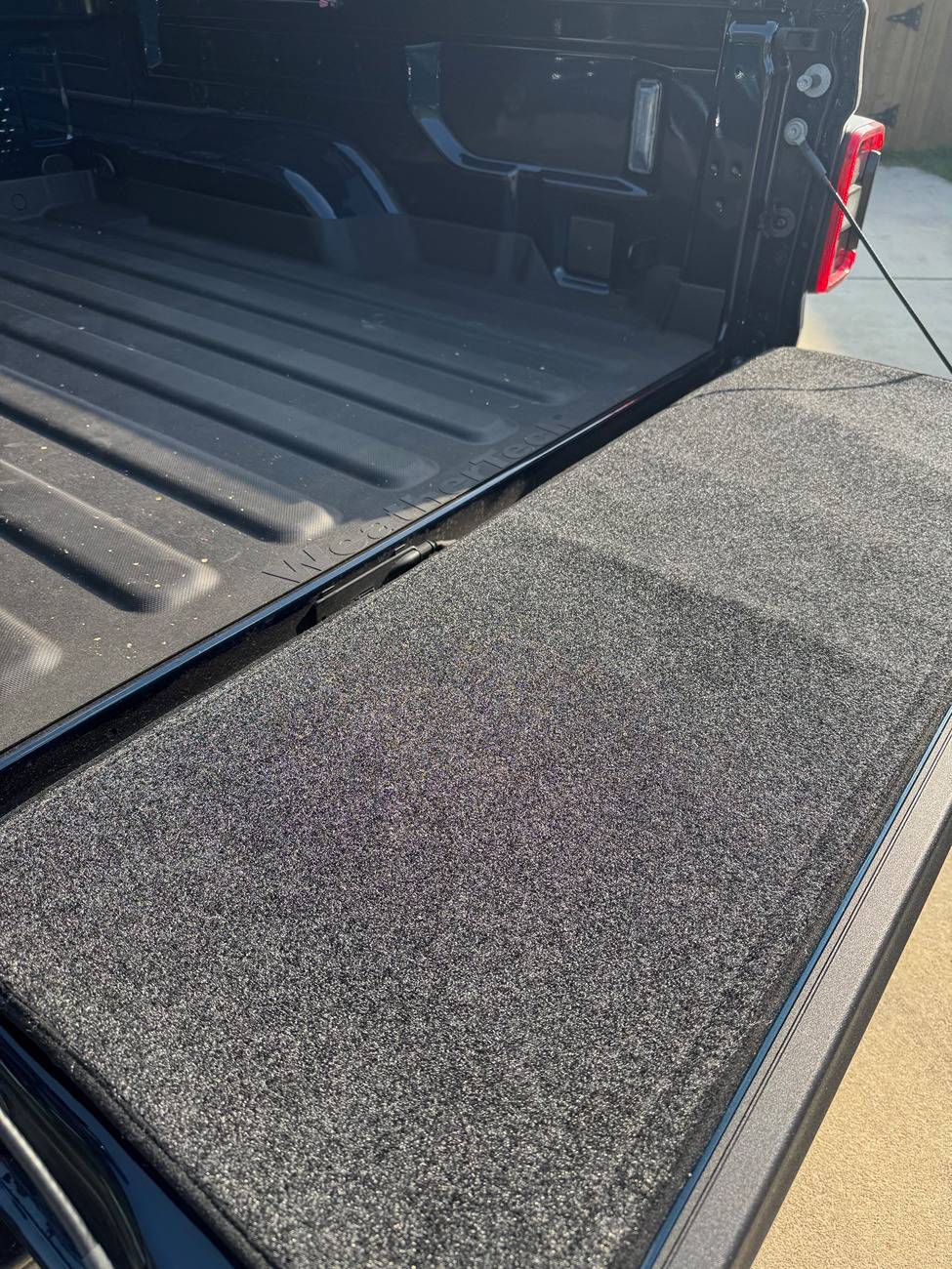 Jeep Gladiator WorkSport AL4 Tonneau Review IMG_0650