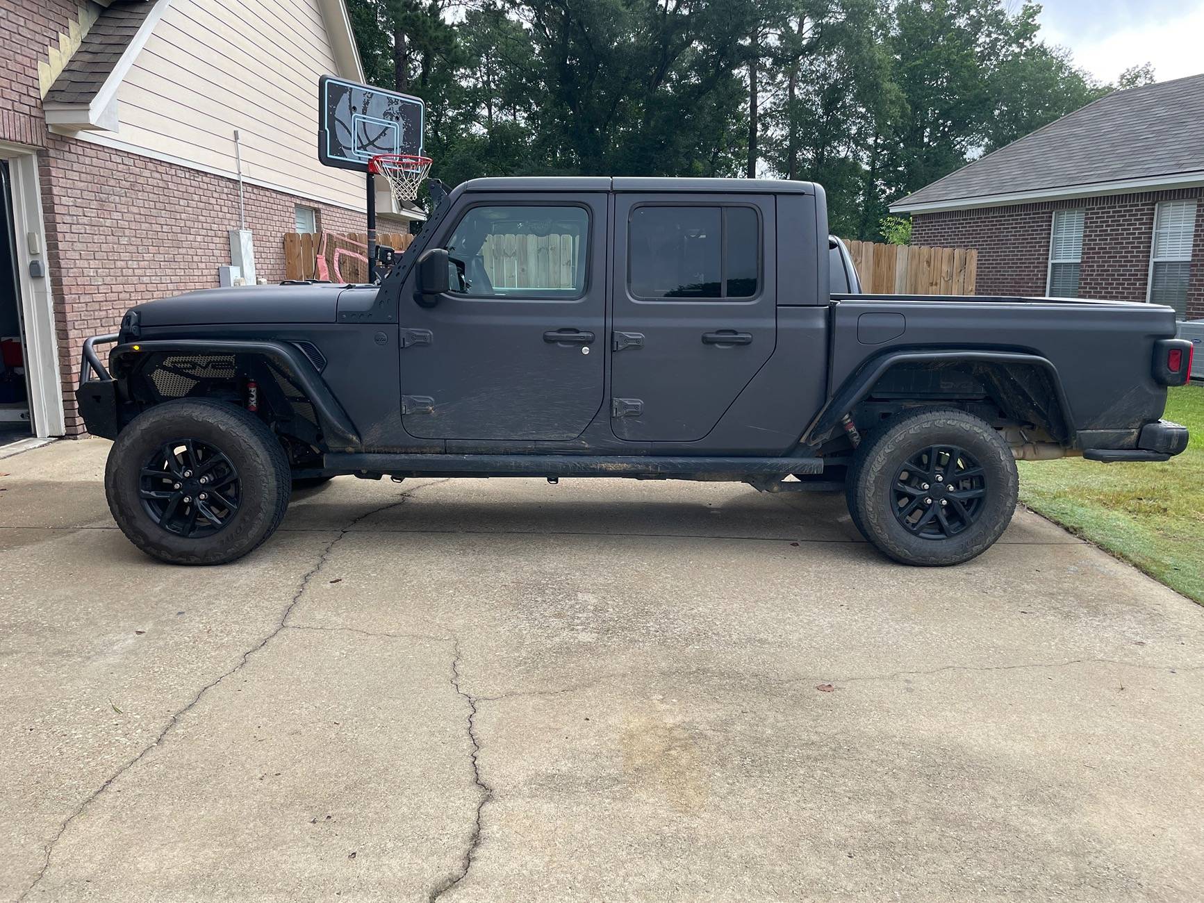 Jeep Gladiator No-hassle spacers? IMG_2941
