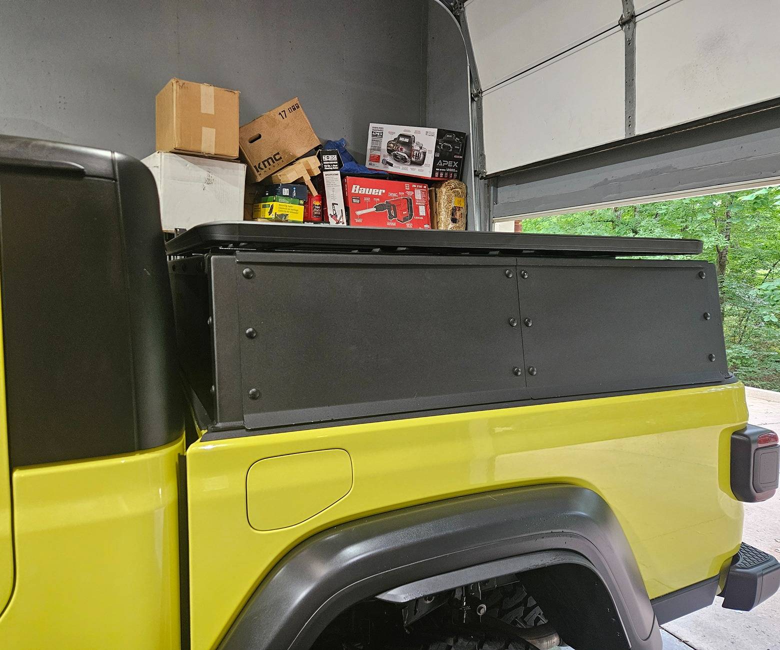 Jeep Gladiator Anyone mount a roof platform on top of a bed rack? 20250614_173353
