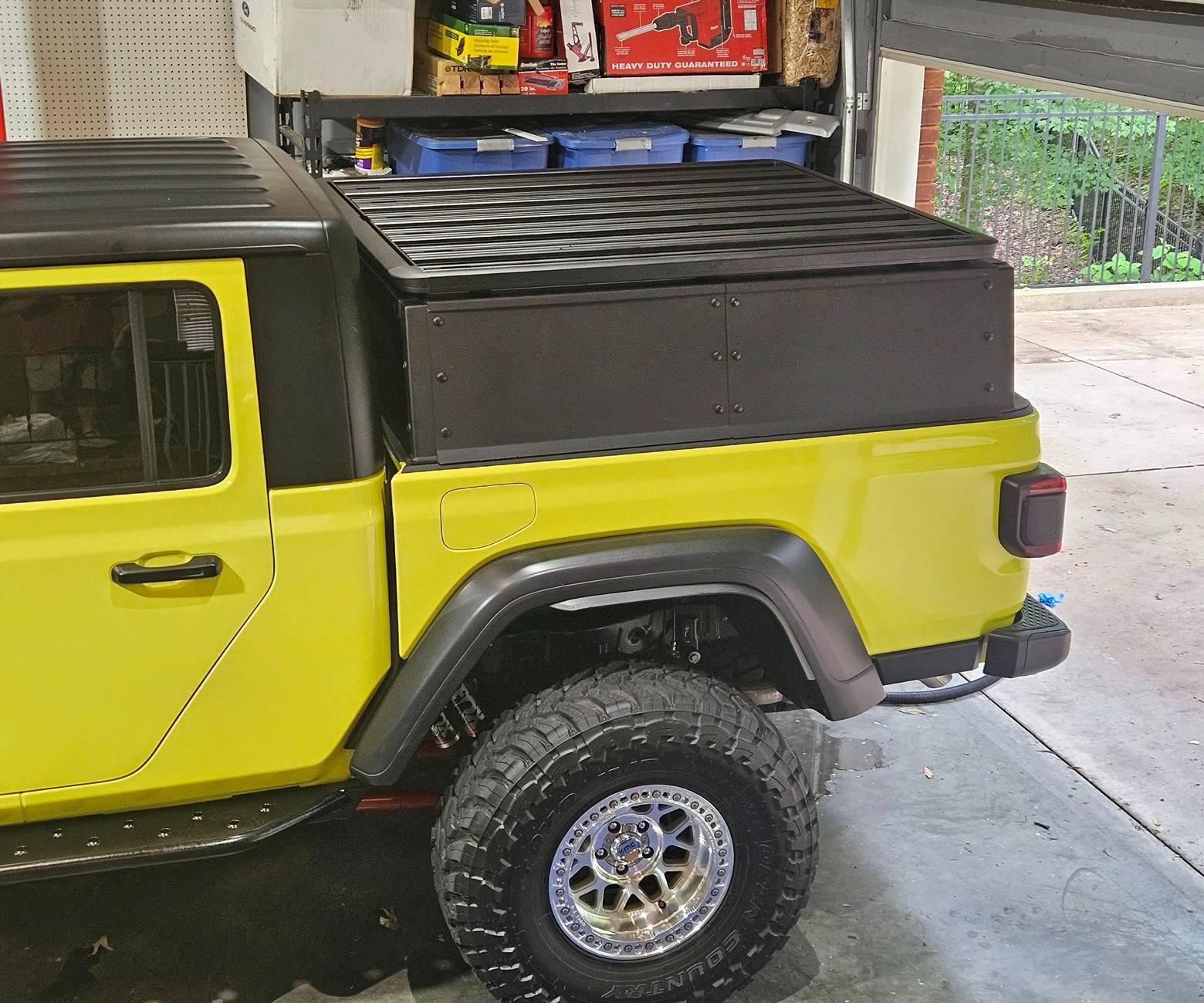 Jeep Gladiator Anyone mount a roof platform on top of a bed rack? 20250614_173430