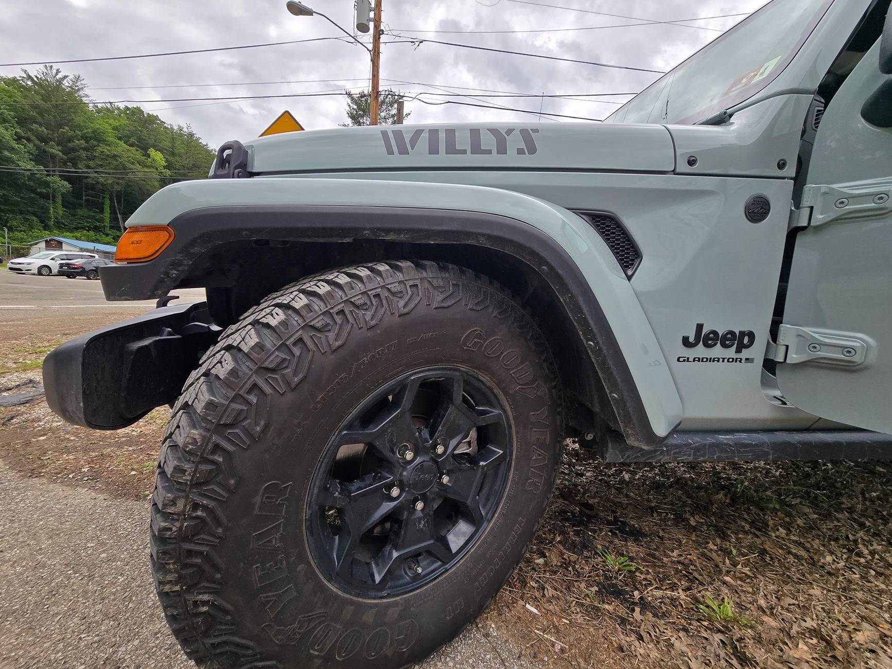 Jeep Gladiator Lets see all those Gladiators with lifts and bigger tires! 20250522_130650