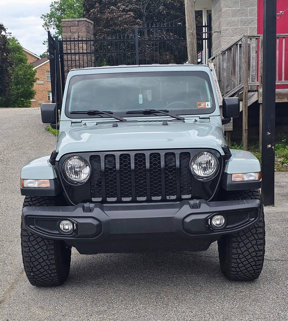 Jeep Gladiator Lets see all those Gladiators with lifts and bigger tires! 20250521_185458~2