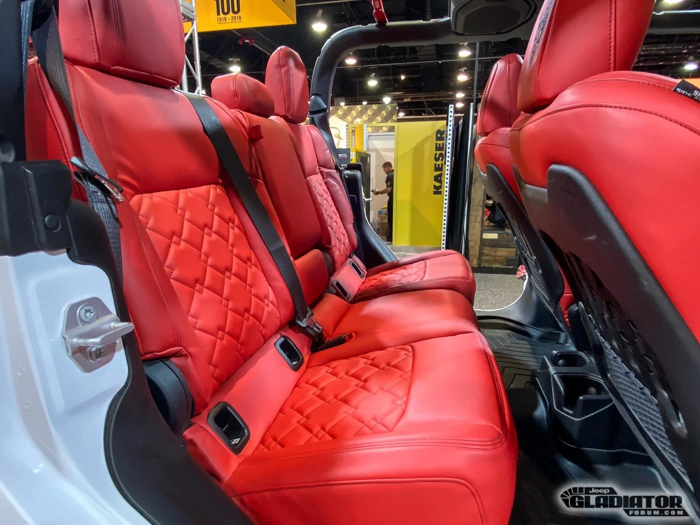Jeep Gladiator BMS Off-Road Gladiator Build [SEMA 2019] BMS-Off-Road-Jeep-Gladiator-Build-SEMA-2019-12
