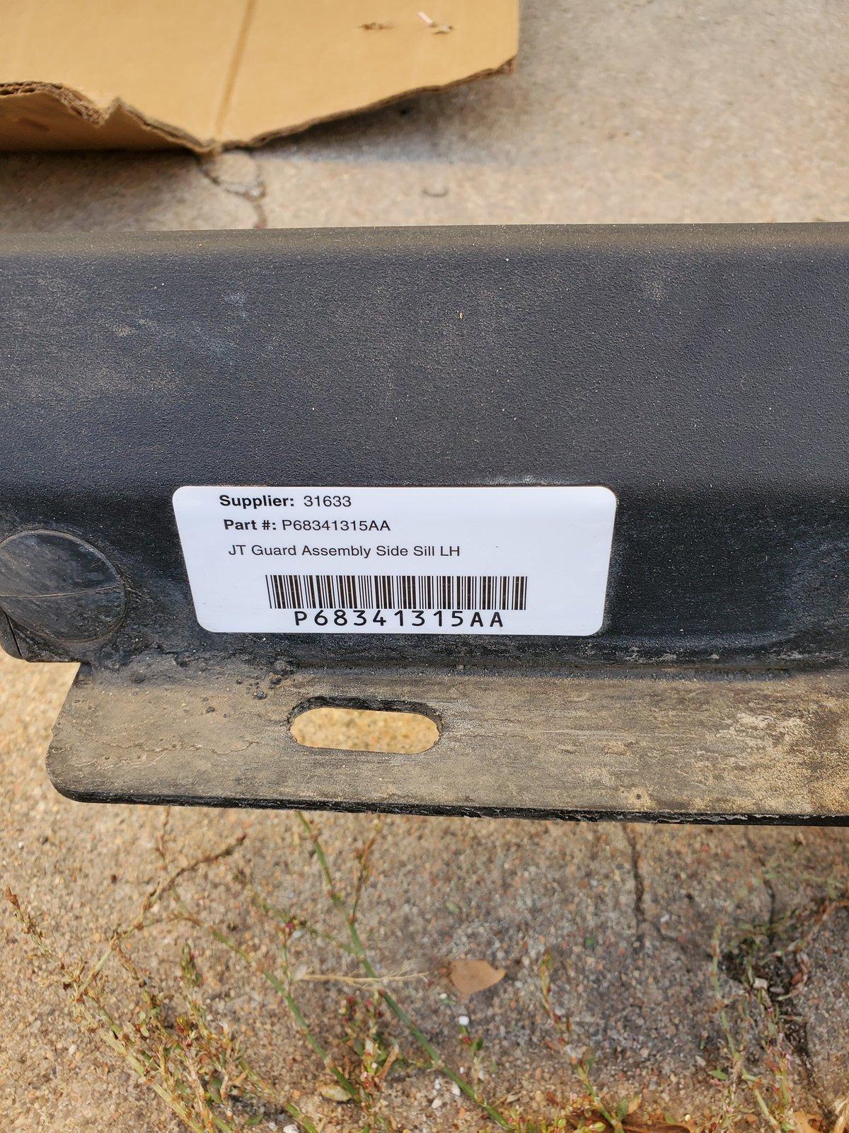 Jeep Gladiator FS 2020 rubicon rock sliders $250 20191105_160919