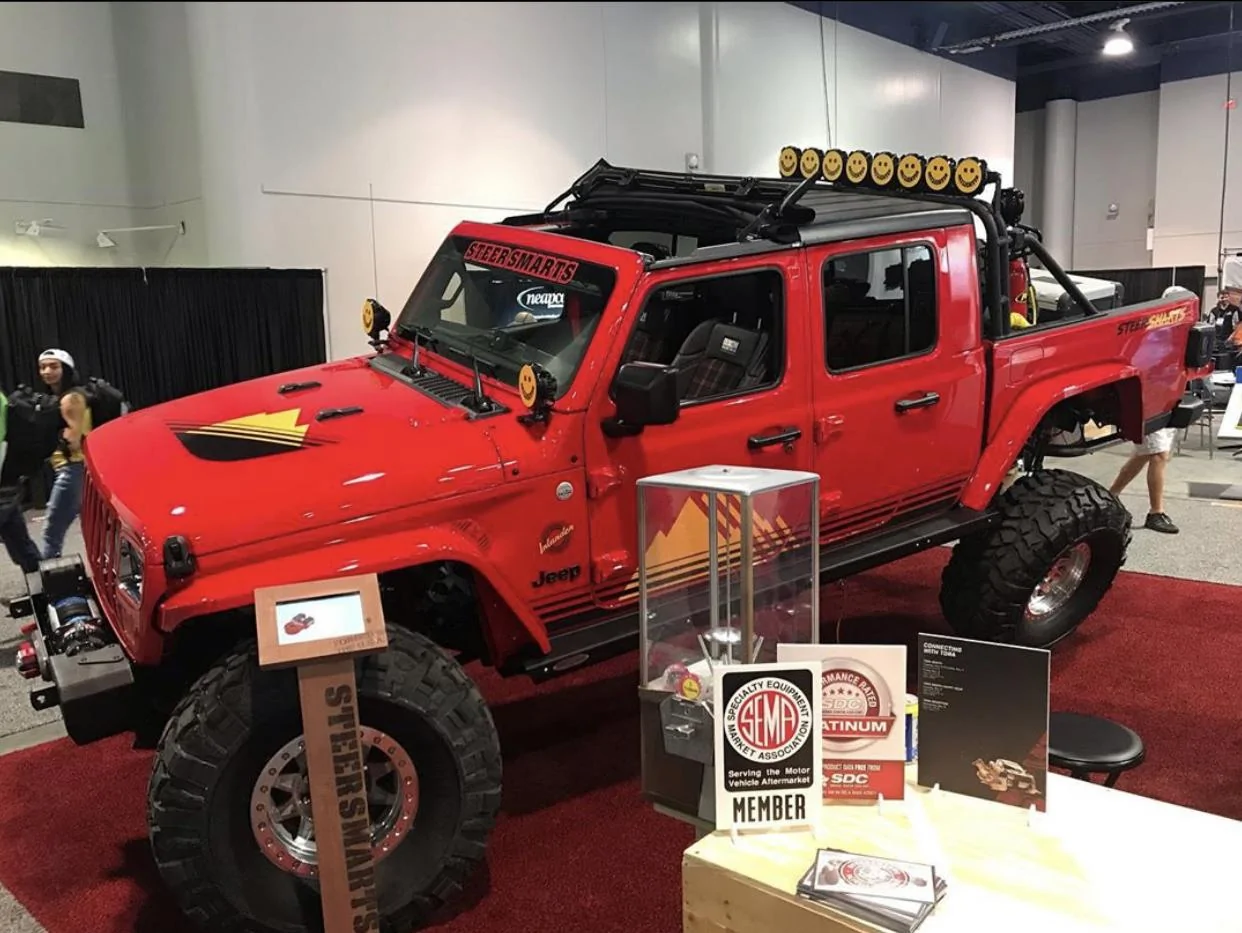 Jeep Gladiator FIRECRACKER RED Gladiator JT Club 36BCE6E3-A5A6-46AE-8B65-1957CB09EFA5