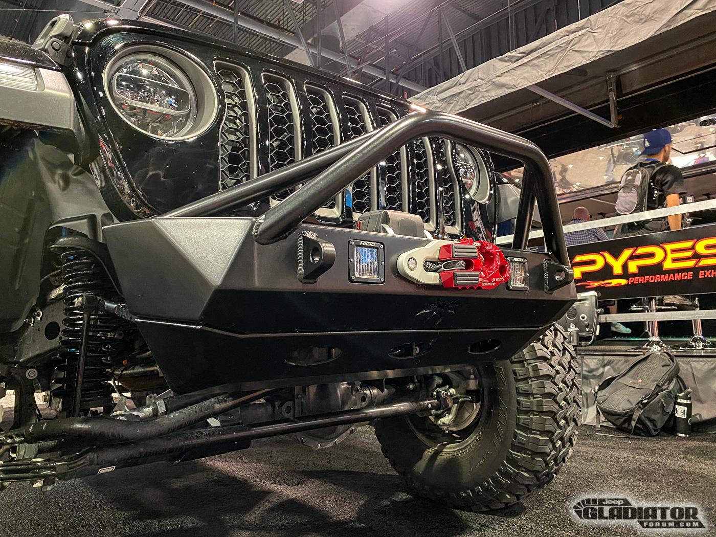 Jeep Gladiator SoMad4x4 Gladiator Rubicon Build [SEMA 2019] SoMad4x4-Gladiator-Build-SEMA-2019-3