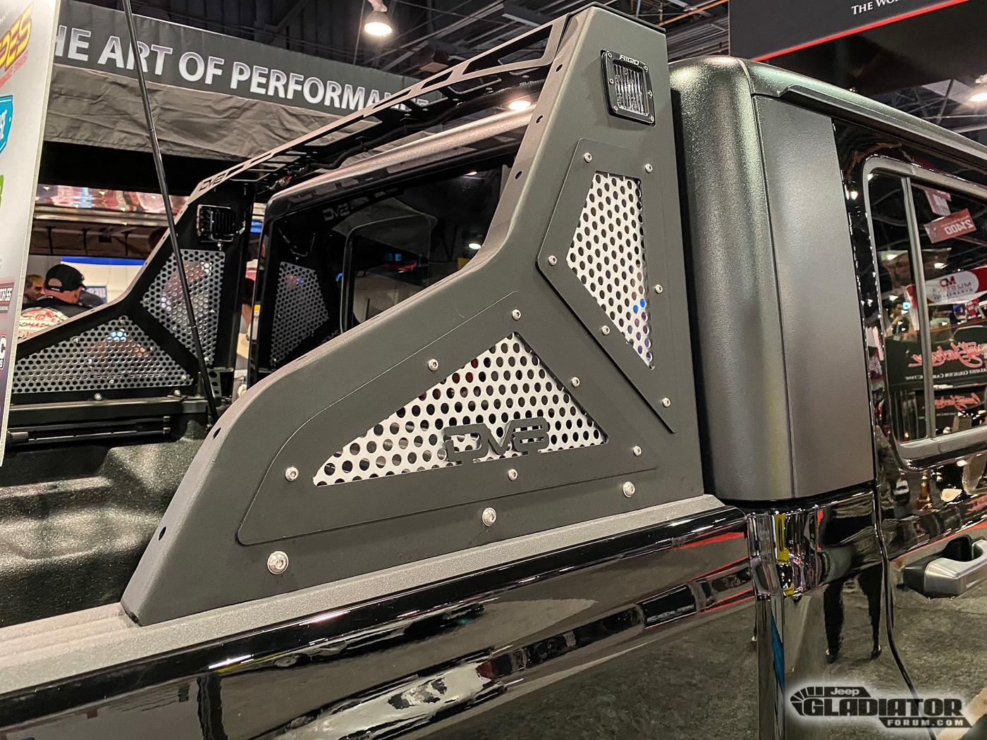 Jeep Gladiator SoMad4x4 Gladiator Rubicon Build [SEMA 2019] SoMad4x4-Gladiator-Build-SEMA-2019-11