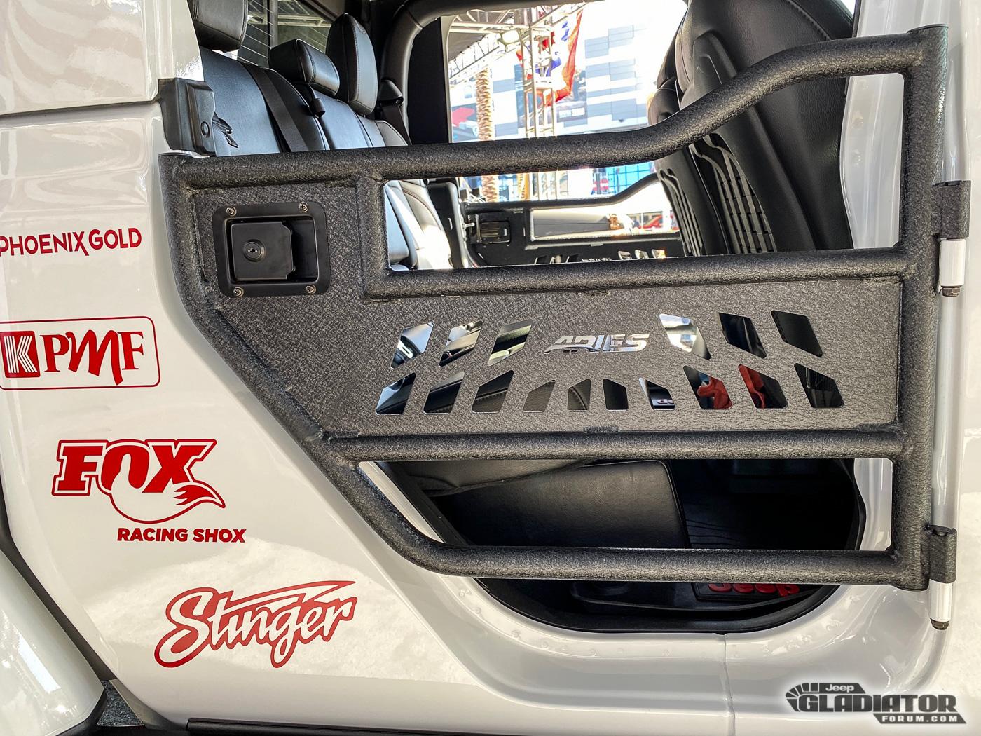 Jeep Gladiator Federal Tyres Gladiator Build [SEMA 2019] Federal-Tyres-JT-Gladiator-Build-SEMA-2019-10