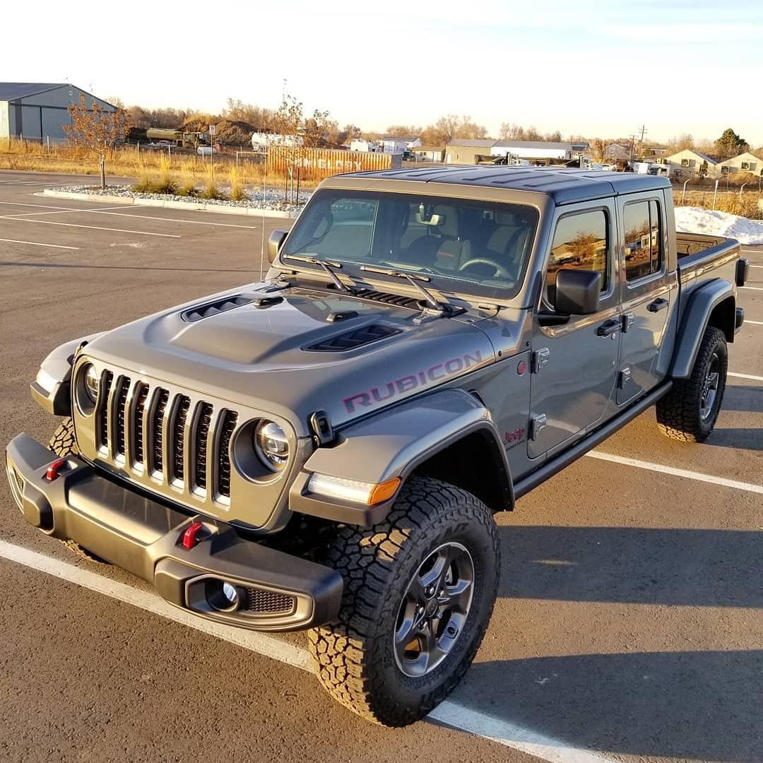Jeep Gladiator STING GRAY Gladiator JT Club 9408D23C-9A34-467F-B22A-411DDAF5413A