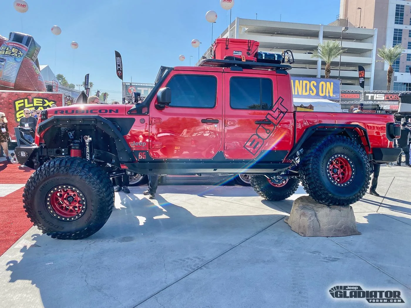 Jeep Gladiator Doetsch Off-Road / Bolt Lock Gladiator Build [SEMA 2019] Doetsch-Off-Road-Bolt-Lock-Gladiator-Build-SEMA-2019-11
