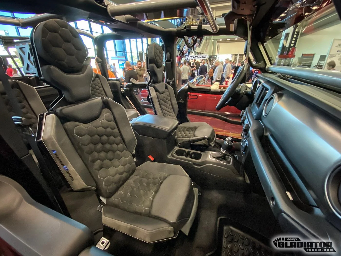 Jeep Gladiator Doetsch Off-Road / Rugged Ridge Gladiator Build [SEMA 2019] Doetsch-Off-Road-Rugged-Ridge-Jeep-Gladiator-Build-SEMA-2019-10