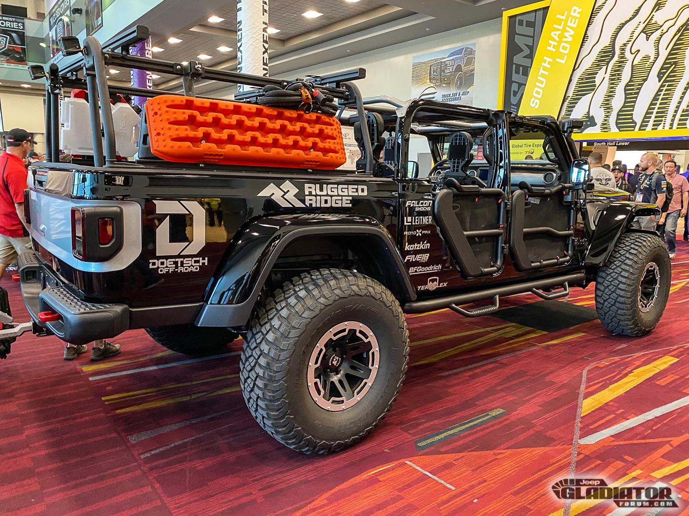 Jeep Gladiator Doetsch Off-Road / Rugged Ridge Gladiator Build [SEMA 2019] Doetsch-Off-Road-Rugged-Ridge-Jeep-Gladiator-Build-SEMA-2019-18