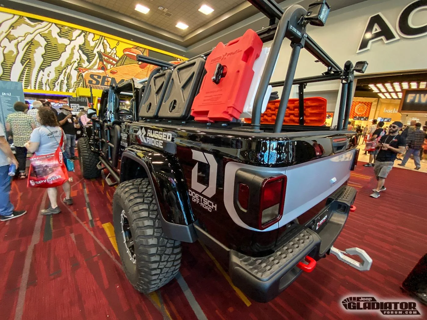 Jeep Gladiator Doetsch Off-Road / Rugged Ridge Gladiator Build [SEMA 2019] Doetsch-Off-Road-Rugged-Ridge-Jeep-Gladiator-Build-SEMA-2019-25