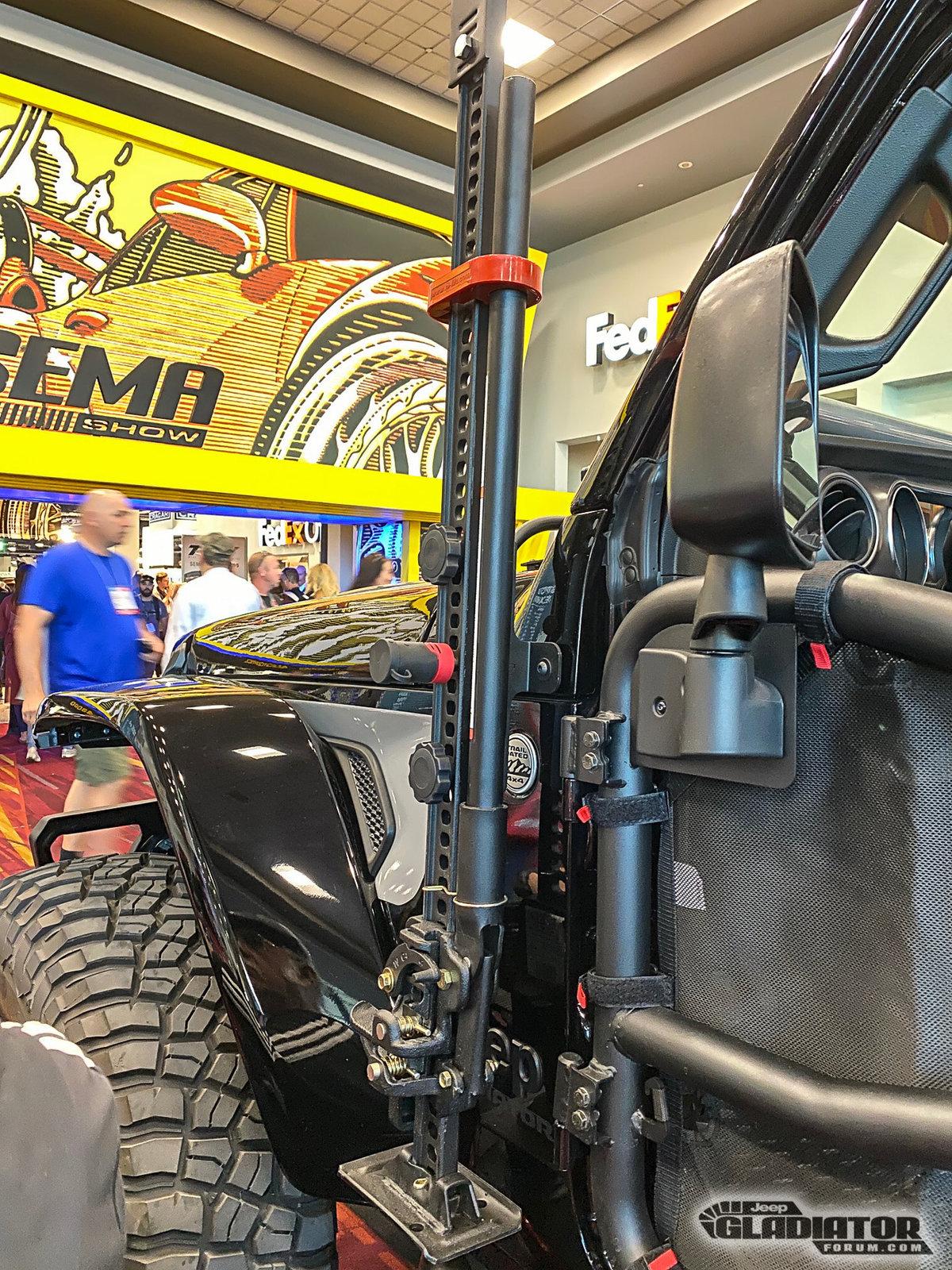 Jeep Gladiator Doetsch Off-Road / Rugged Ridge Gladiator Build [SEMA 2019] Doetsch-Off-Road-Rugged-Ridge-Jeep-Gladiator-Build-SEMA-2019-29