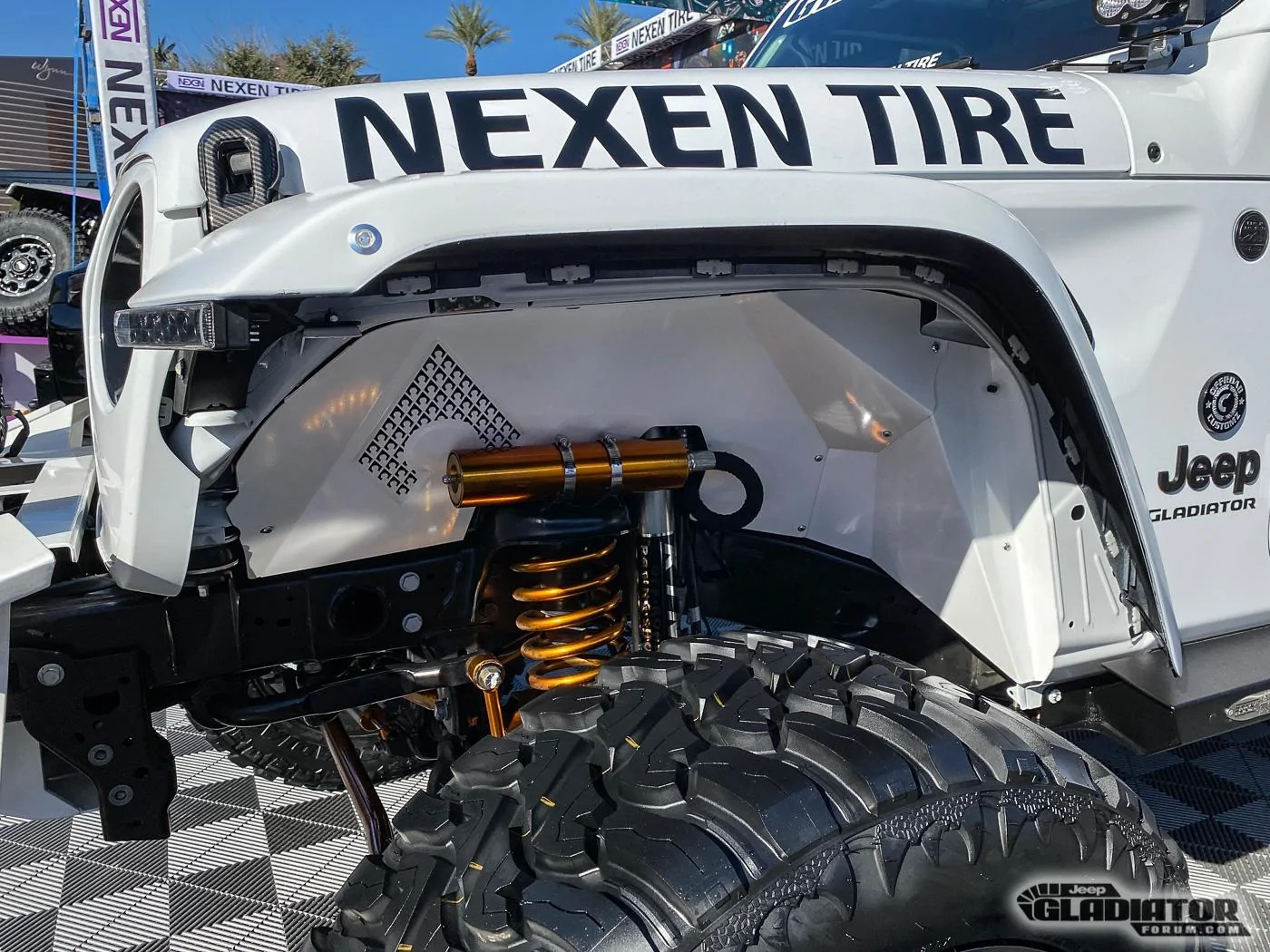 Jeep Gladiator Grid Off-Road Gladiator Build [SEMA 2019] Grid-Off-Road-Jeep-Gladiator-Build-SEMA-2019-5