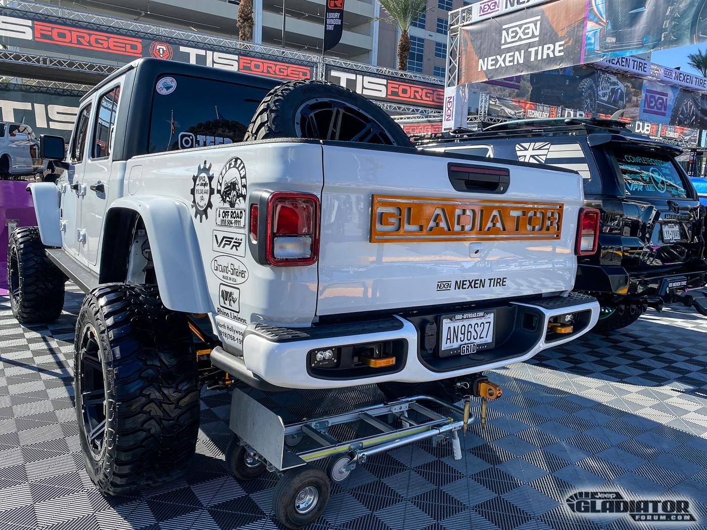 Jeep Gladiator Grid Off-Road Gladiator Build [SEMA 2019] Grid-Off-Road-Jeep-Gladiator-Build-SEMA-2019-19