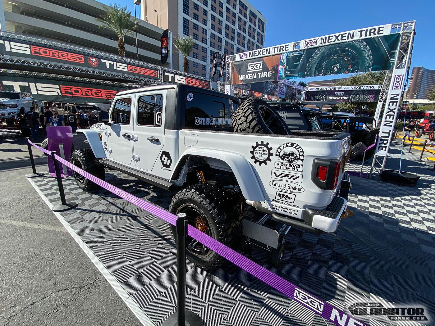 Jeep Gladiator Grid Off-Road Gladiator Build [SEMA 2019] Grid-Off-Road-Jeep-Gladiator-Build-SEMA-2019-24