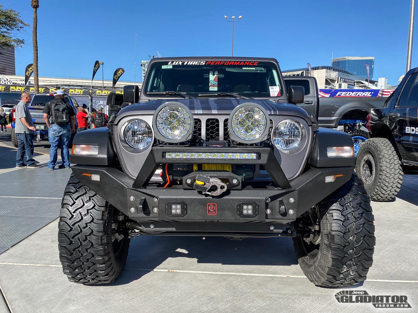 Jeep Gladiator Dobinsons Gladiator Build [SEMA 2019] Dobinsons-Gladiator-Build-SEMA-2019-1