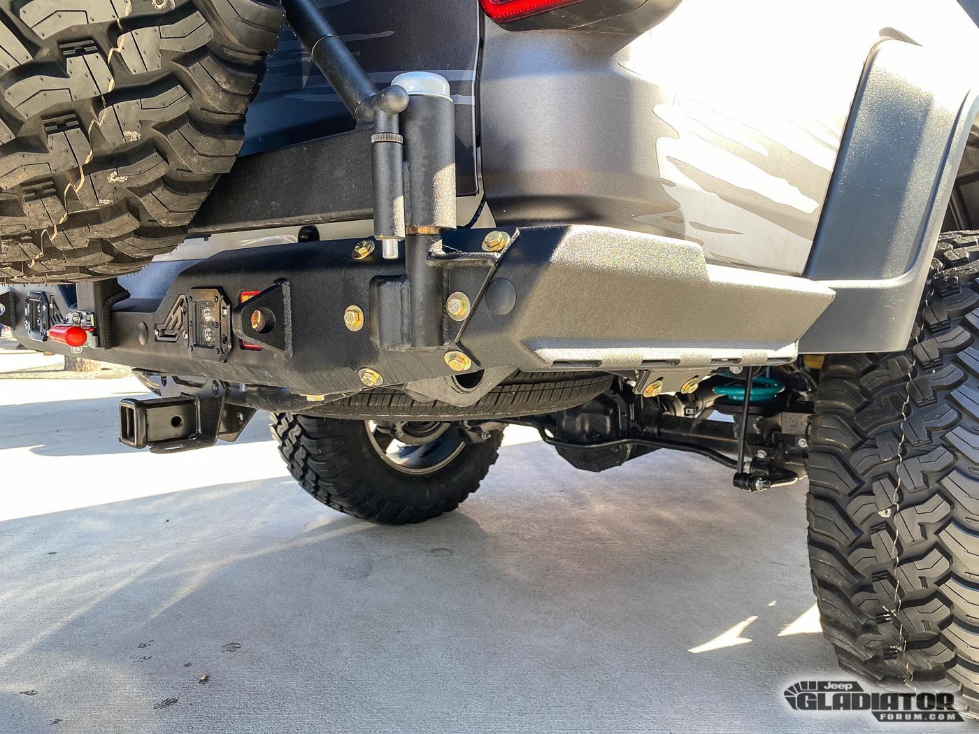 Jeep Gladiator Dobinsons Gladiator Build [SEMA 2019] Dobinsons-Gladiator-Build-SEMA-2019-16