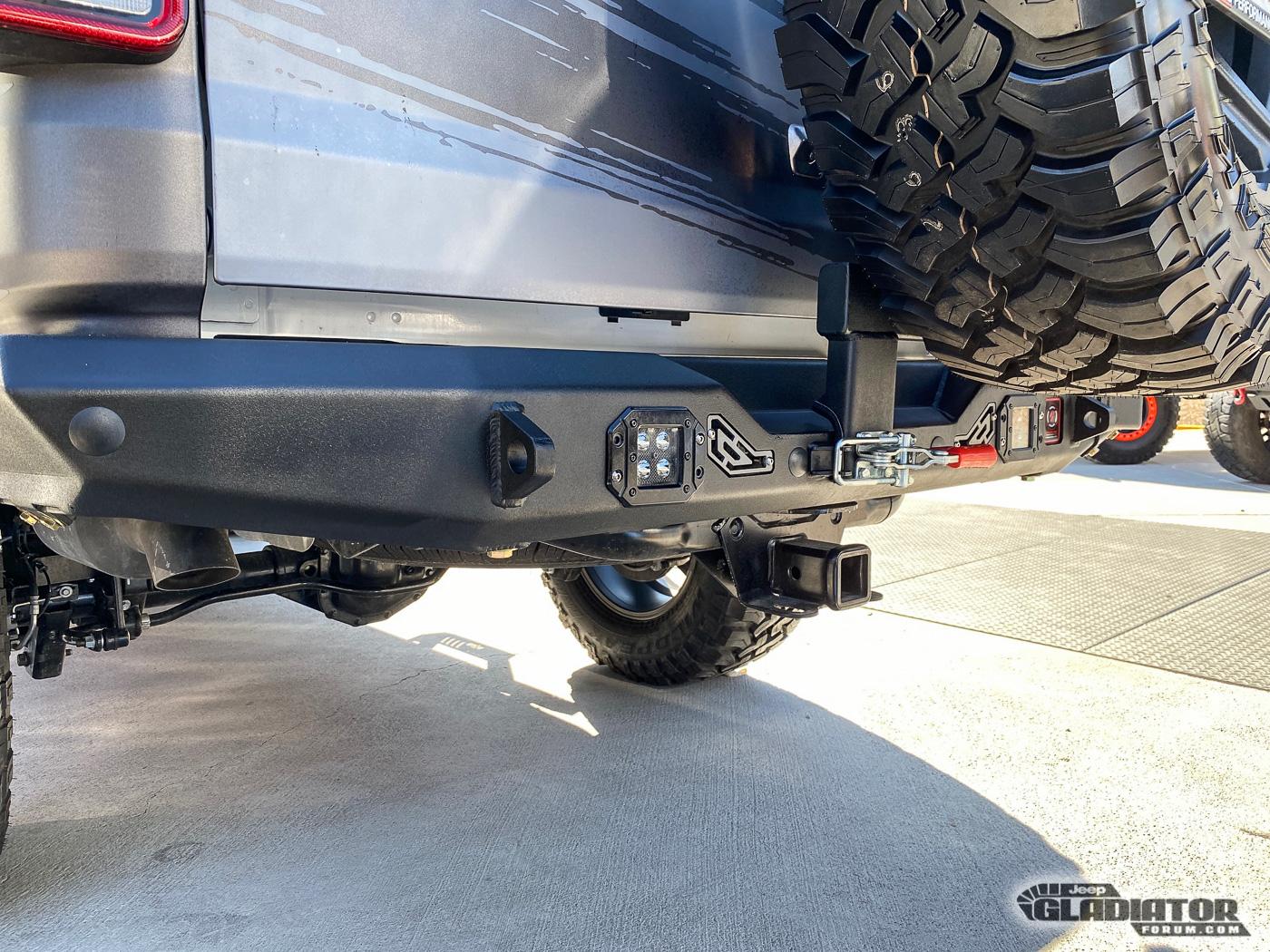 Jeep Gladiator Dobinsons Gladiator Build [SEMA 2019] Dobinsons-Gladiator-Build-SEMA-2019-18