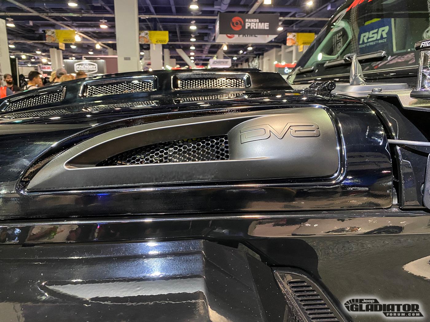 Jeep Gladiator FiveR Trucks / MKW Off-Road Gladiator Build [SEMA 2019] Five-R-Trucks-MKW-Off-Road-Gladiator-Build-SEMA-2019-9