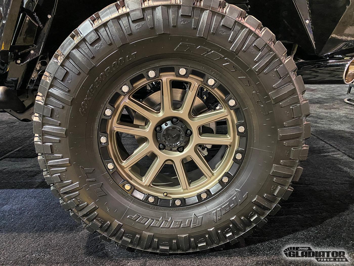 Jeep Gladiator FiveR Trucks / MKW Off-Road Gladiator Build [SEMA 2019] Five-R-Trucks-MKW-Off-Road-Gladiator-Build-SEMA-2019-12