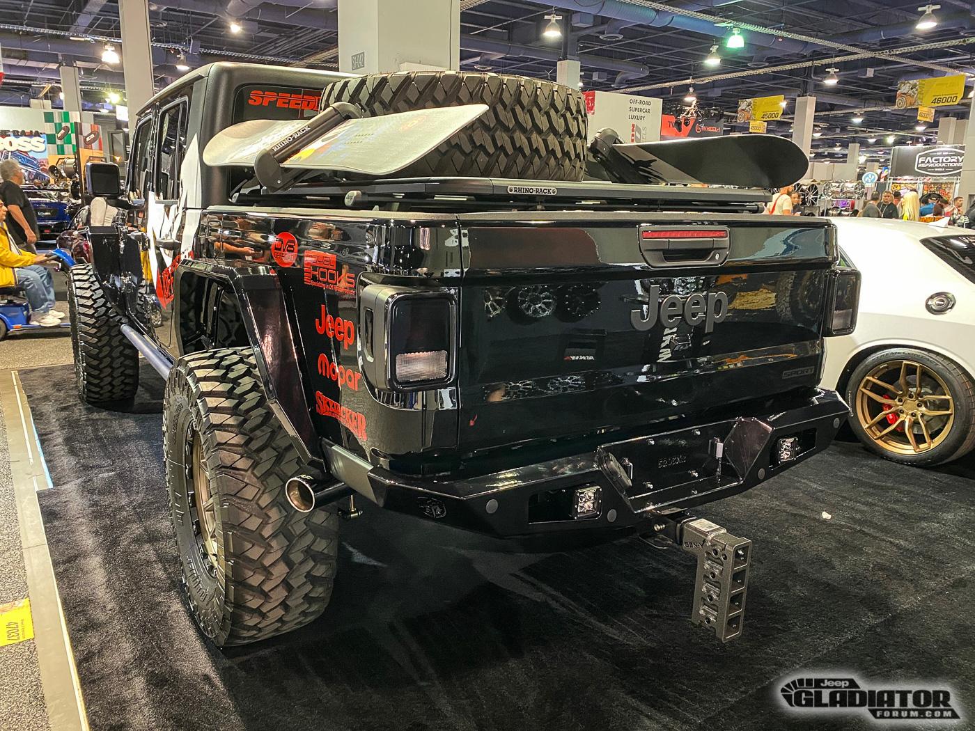 Jeep Gladiator FiveR Trucks / MKW Off-Road Gladiator Build [SEMA 2019] Five-R-Trucks-MKW-Off-Road-Gladiator-Build-SEMA-2019-19