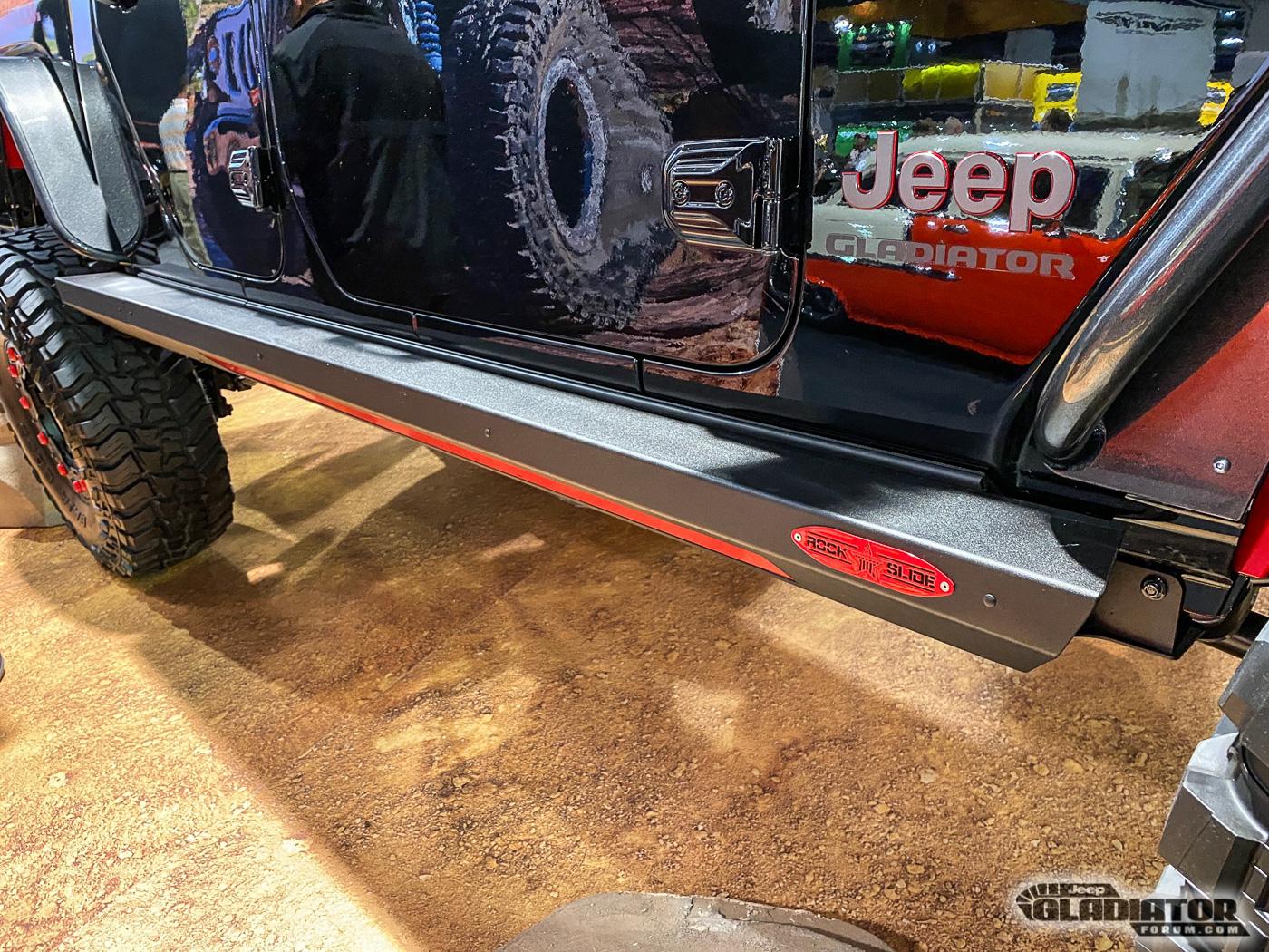 Jeep Gladiator Mickey Thompson / Genright Off Road - Baja Boss Edition Gladiator Build [SEMA 2019] Mickey-Thompson-Genright-Off-Road-Baja-Boss-Edition-Gladiator-Build-SEMA-2019-11