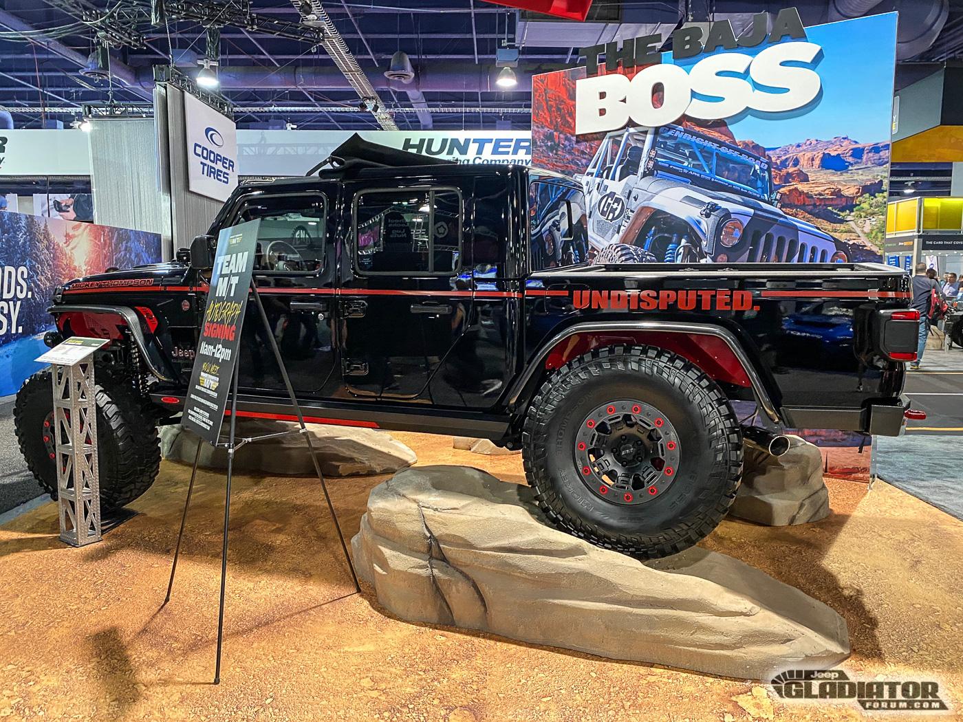 Jeep Gladiator Mickey Thompson / Genright Off Road - Baja Boss Edition Gladiator Build [SEMA 2019] Mickey-Thompson-Genright-Off-Road-Baja-Boss-Edition-Gladiator-Build-SEMA-2019-21