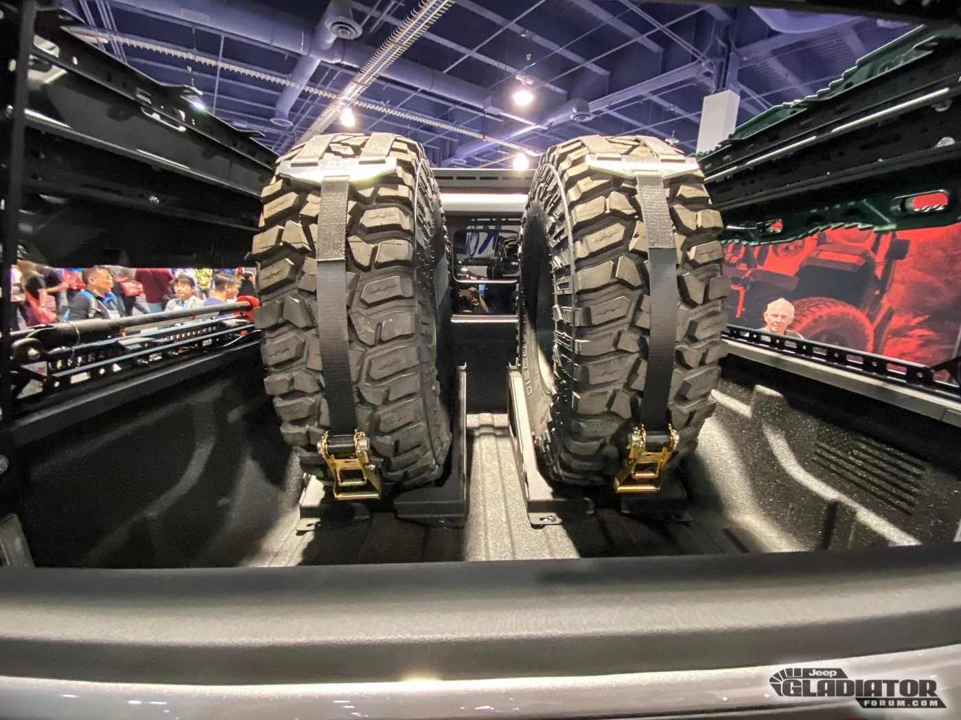 Jeep Gladiator Doetsch Off-Road / Mamba Offroad Gladiator Build [SEMA 2019] Doetsch-Off-Road-Mamba-Offroad-Alloys-Gladiator-Build-SEMA-2019-7