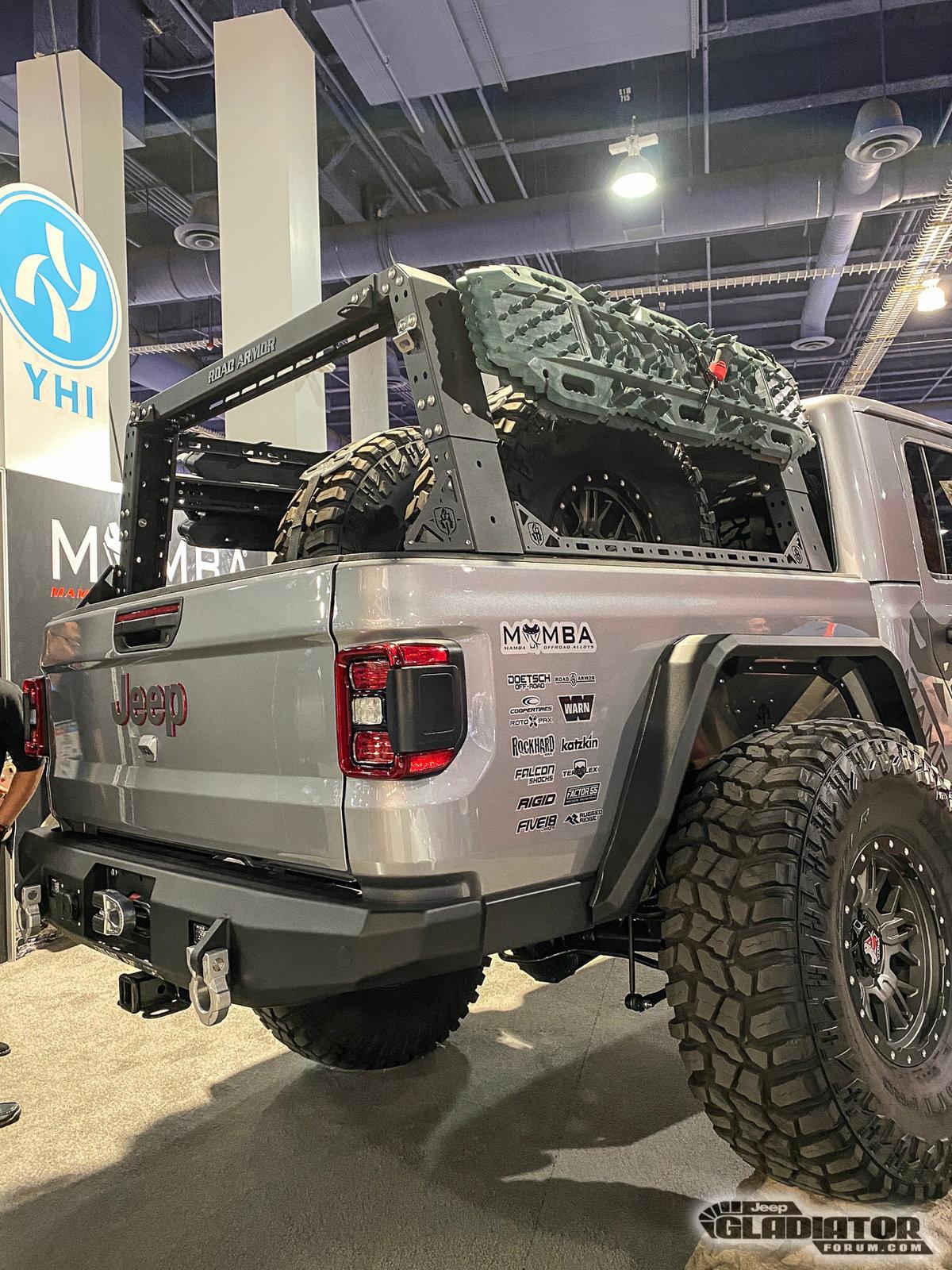 Jeep Gladiator Doetsch Off-Road / Mamba Offroad Gladiator Build [SEMA 2019] Doetsch-Off-Road-Mamba-Offroad-Alloys-Gladiator-Build-SEMA-2019-9