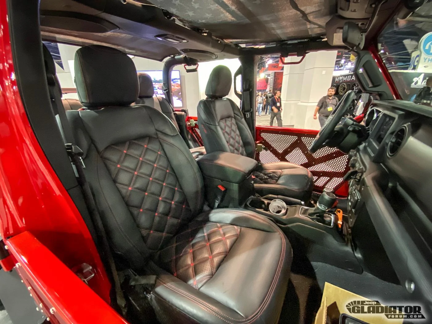Jeep Gladiator V-Rock Gladiator Build [SEMA 2019] V-Rock-Gladiator-Build-SEMA-2019-15