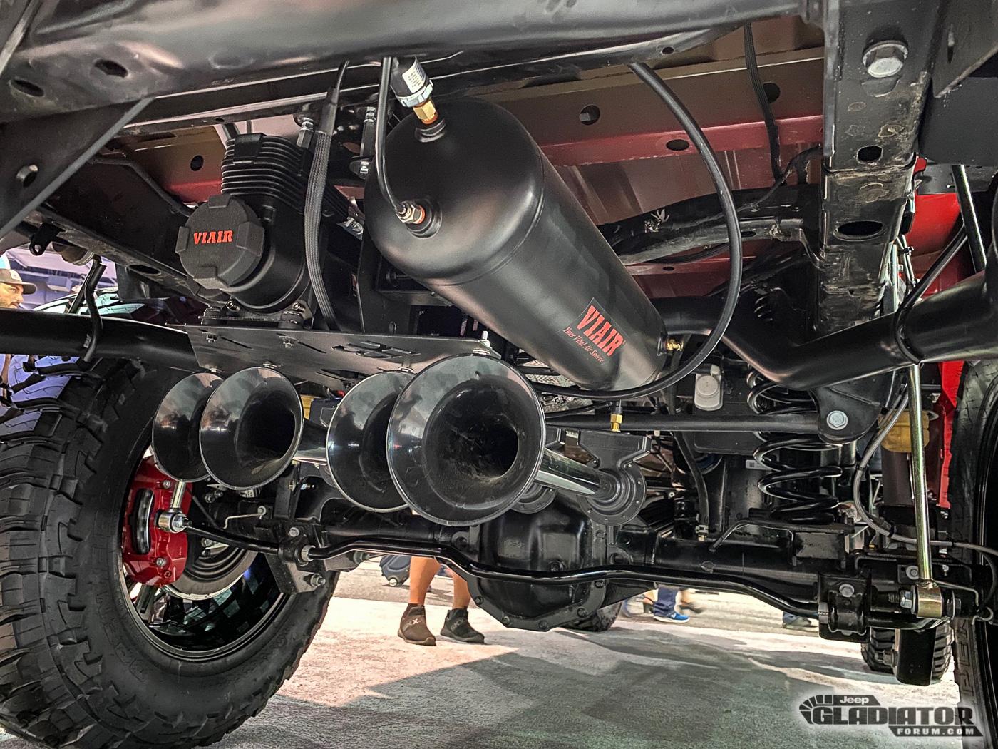 Jeep Gladiator V-Rock Gladiator Build [SEMA 2019] V-Rock-Gladiator-Build-SEMA-2019-26