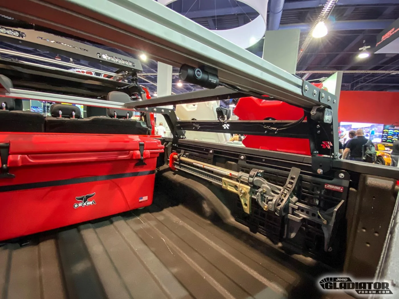 Jeep Gladiator V-Rock Gladiator Build [SEMA 2019] V-Rock-Gladiator-Build-SEMA-2019-28