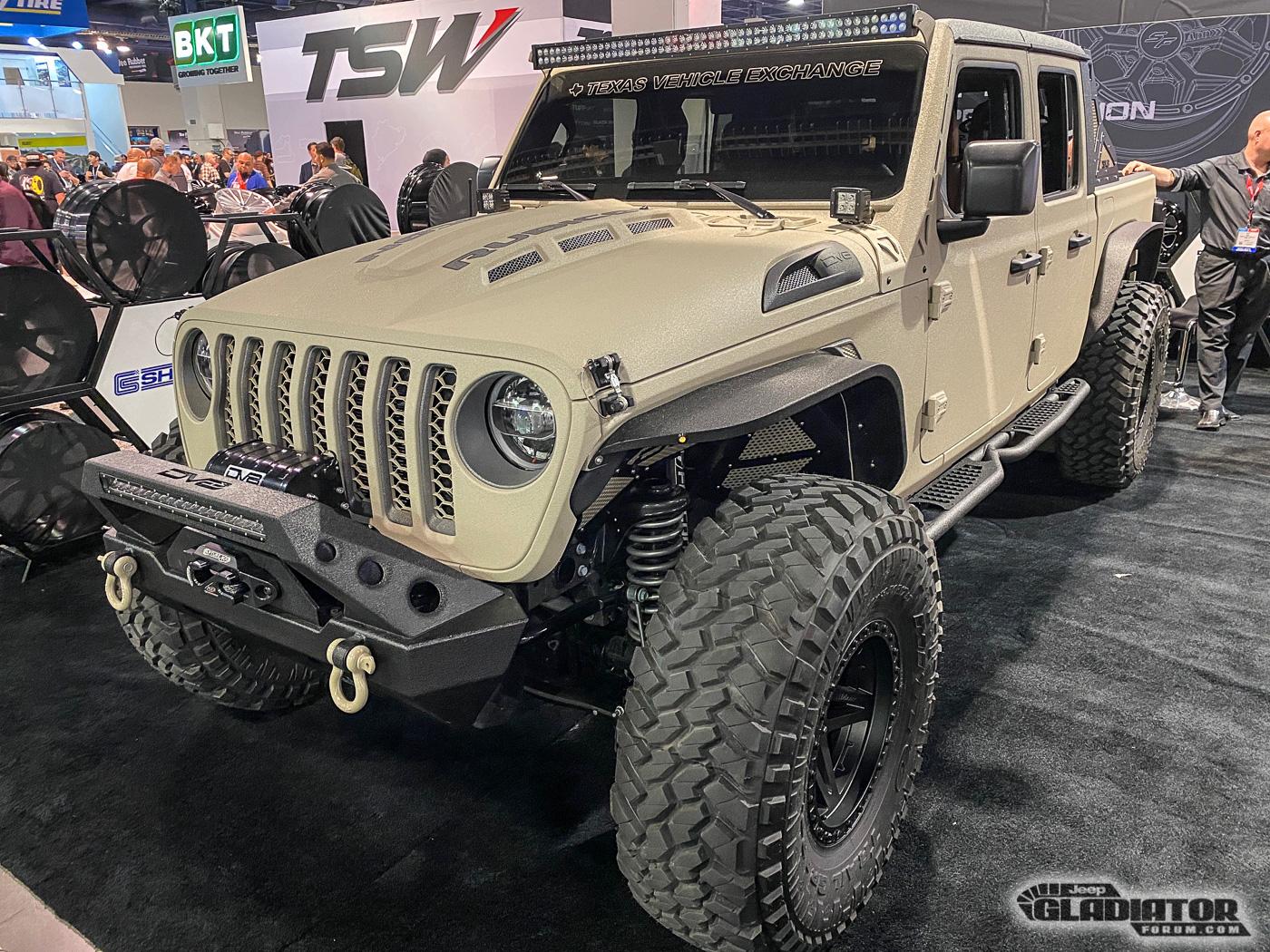 Jeep Gladiator DV8 Tan Spray Kevlar Coated Gladiator Build [SEMA 2018] DV8-Tan-Spray-Kevlar-Coated-Gladiator-Build-SEMA-2019-2