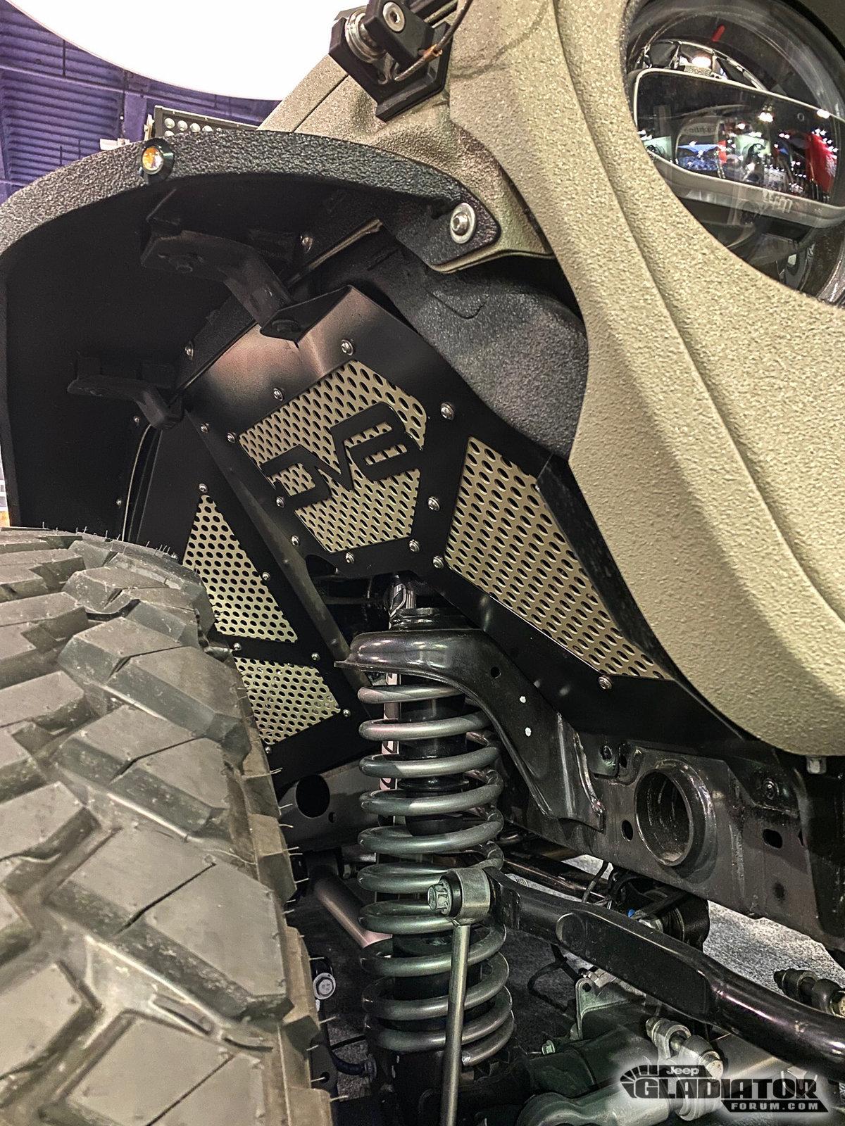 Jeep Gladiator DV8 Tan Spray Kevlar Coated Gladiator Build [SEMA 2018] DV8-Tan-Spray-Kevlar-Coated-Gladiator-Build-SEMA-2019-5