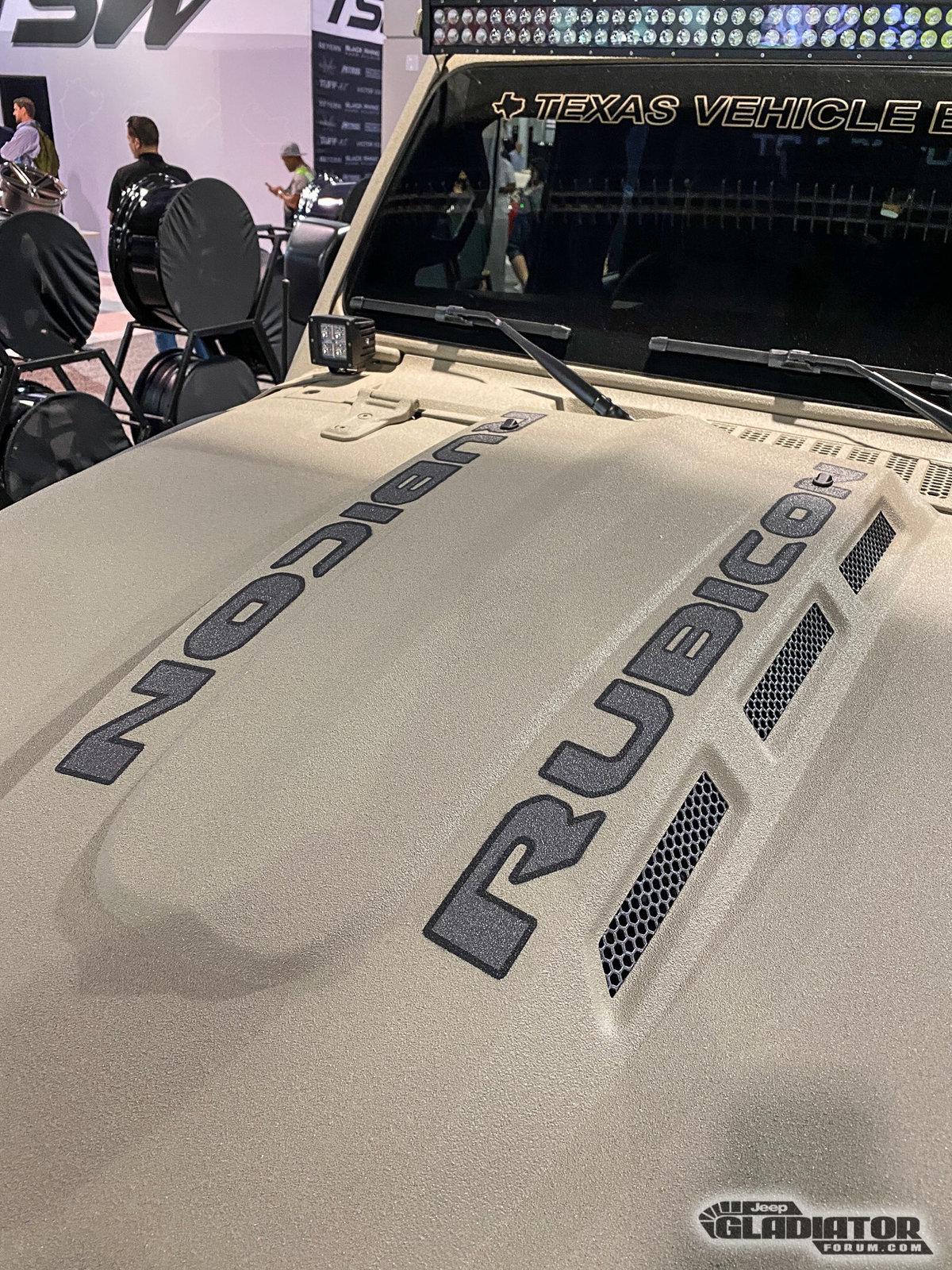 Jeep Gladiator DV8 Tan Spray Kevlar Coated Gladiator Build [SEMA 2018] DV8-Tan-Spray-Kevlar-Coated-Gladiator-Build-SEMA-2019-6