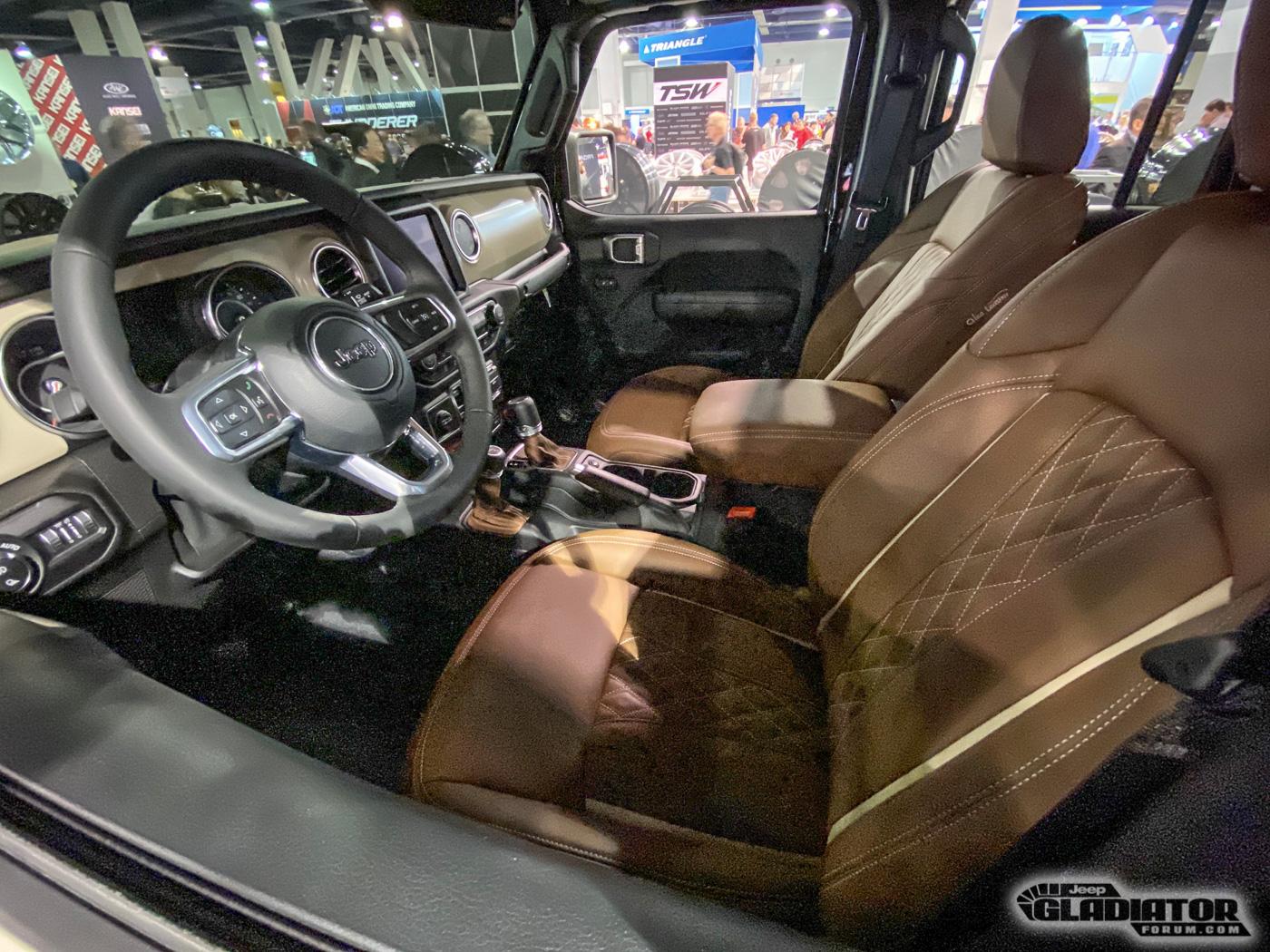Jeep Gladiator DV8 Tan Spray Kevlar Coated Gladiator Build [SEMA 2018] DV8-Tan-Spray-Kevlar-Coated-Gladiator-Build-SEMA-2019-13