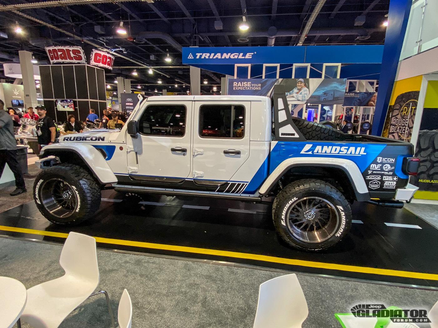 Jeep Gladiator Hammerhead / Landsail Gladiator Build [SEMA 2019] Hammerhead-Landsail-Gladiator-Build-SEMA-2019-4