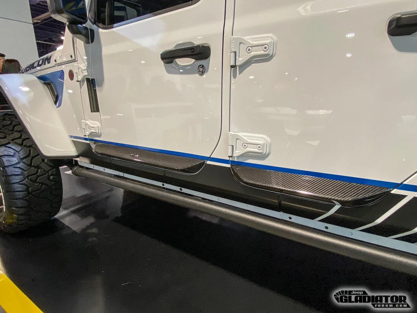 Jeep Gladiator Hammerhead / Landsail Gladiator Build [SEMA 2019] Hammerhead-Landsail-Gladiator-Build-SEMA-2019-5