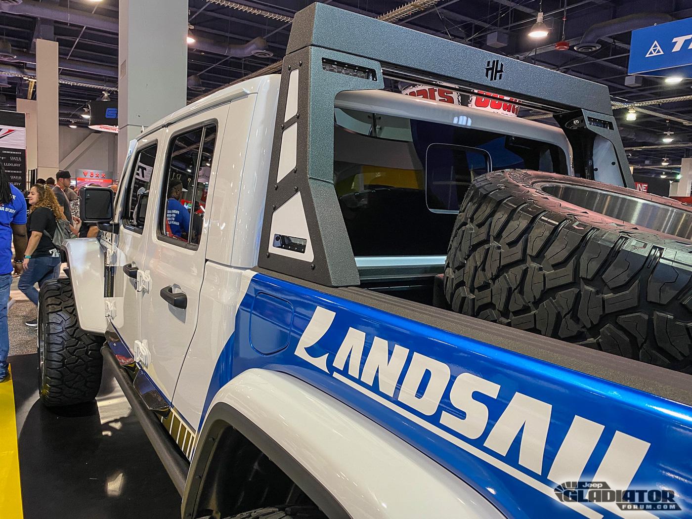 Jeep Gladiator Hammerhead / Landsail Gladiator Build [SEMA 2019] Hammerhead-Landsail-Gladiator-Build-SEMA-2019-14