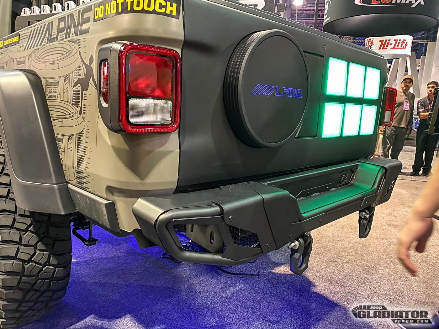 Jeep Gladiator Smittybilt / Alpine Equalizer Gladiator Build [SEMA 2019] Smittybilt-Equalizer-Gladiator-Build-SEMA-2019-21