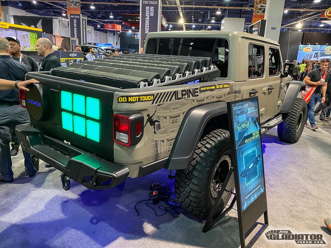 Jeep Gladiator Smittybilt / Alpine Equalizer Gladiator Build [SEMA 2019] Smittybilt-Equalizer-Gladiator-Build-SEMA-2019-24