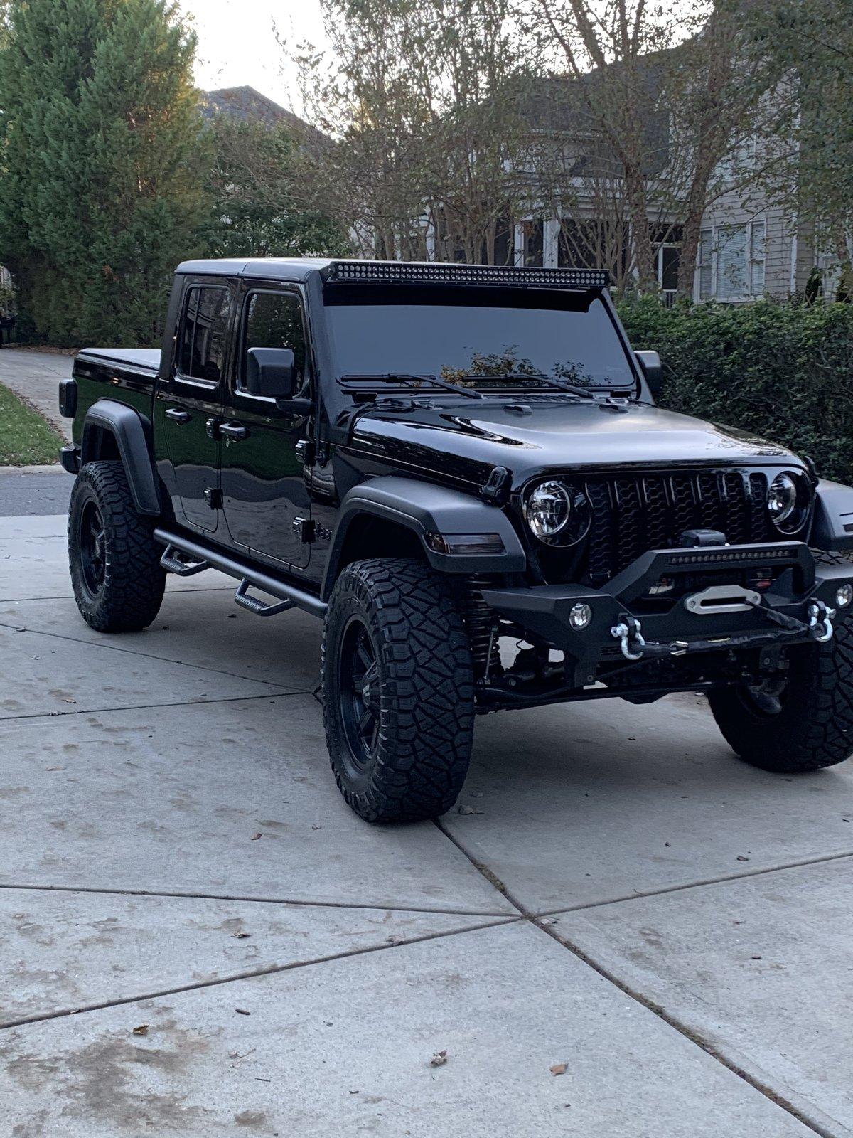 Jeep Gladiator ChakaZulu 6CC856A2-B462-4E7B-8FC1-324D566562F5