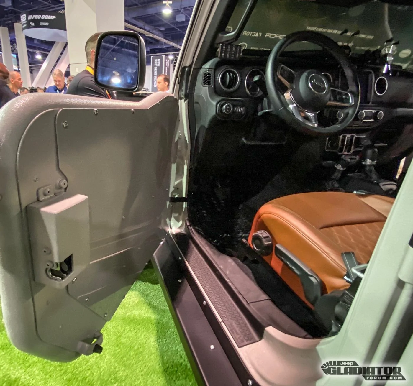 Jeep Gladiator Rhino Linings / ROAMR Hatchet Gladiator Build and FSR Trailer [SEMA 2019] Rhino-Linings-ROAMR-Hatchet-Gladiator-Build-FSR-Trailer-SEMA-2019-16