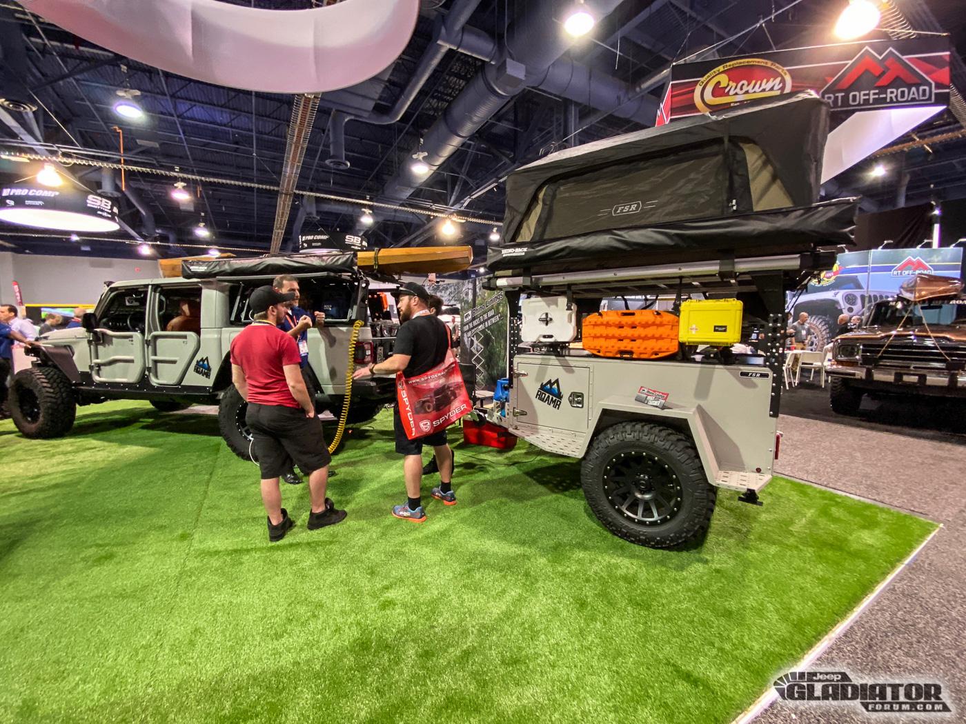 Jeep Gladiator Rhino Linings / ROAMR Hatchet Gladiator Build and FSR Trailer [SEMA 2019] Rhino-Linings-ROAMR-Hatchet-Gladiator-Build-FSR-Trailer-SEMA-2019-23