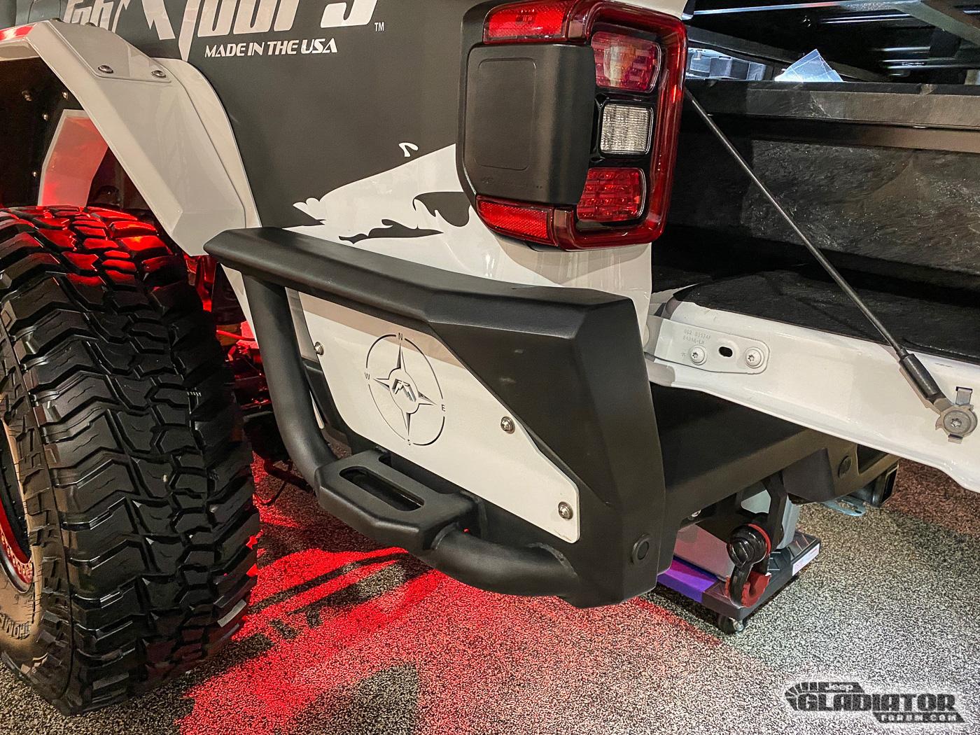 Jeep Gladiator Fab Fours Gladiator Build [SEMA 2019] Fab-Fours-Gladiator-Build-SEMA-2019-5
