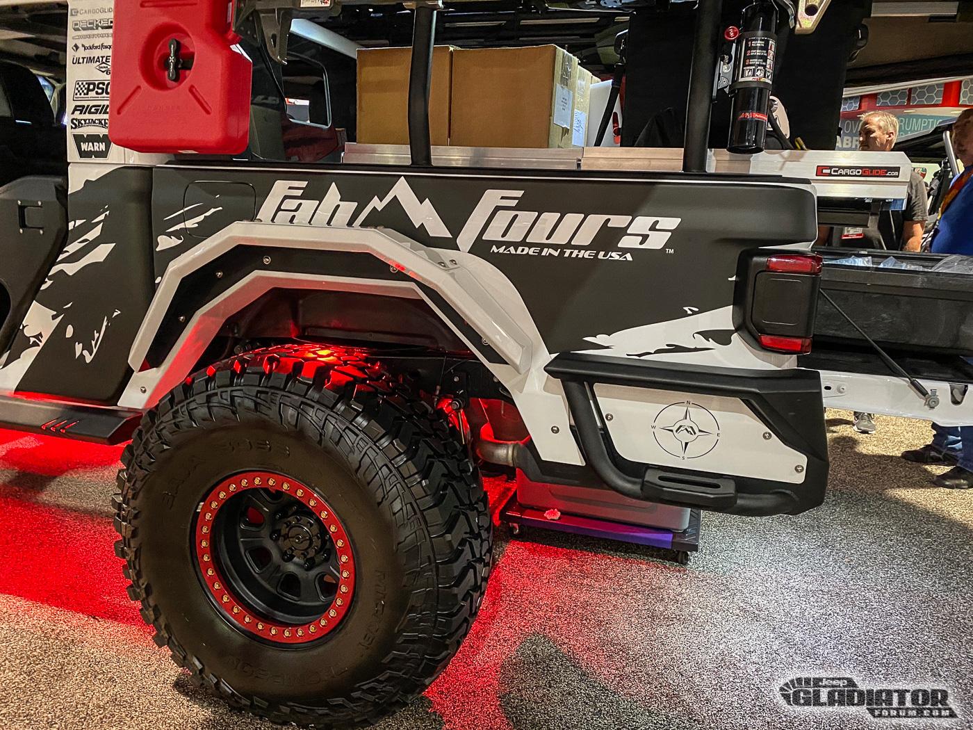 Jeep Gladiator Fab Fours Gladiator Build [SEMA 2019] Fab-Fours-Gladiator-Build-SEMA-2019-6